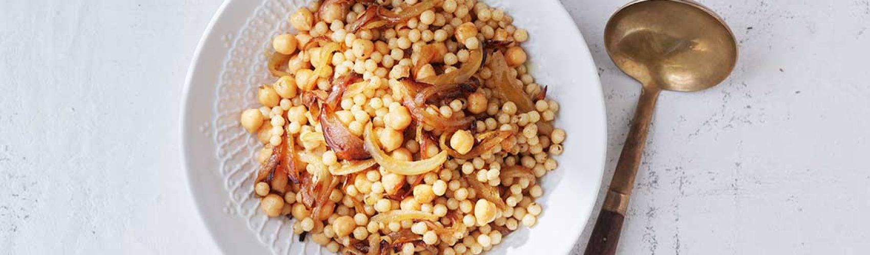 Couscous perlé aux oignons à la cannelle et au piment​